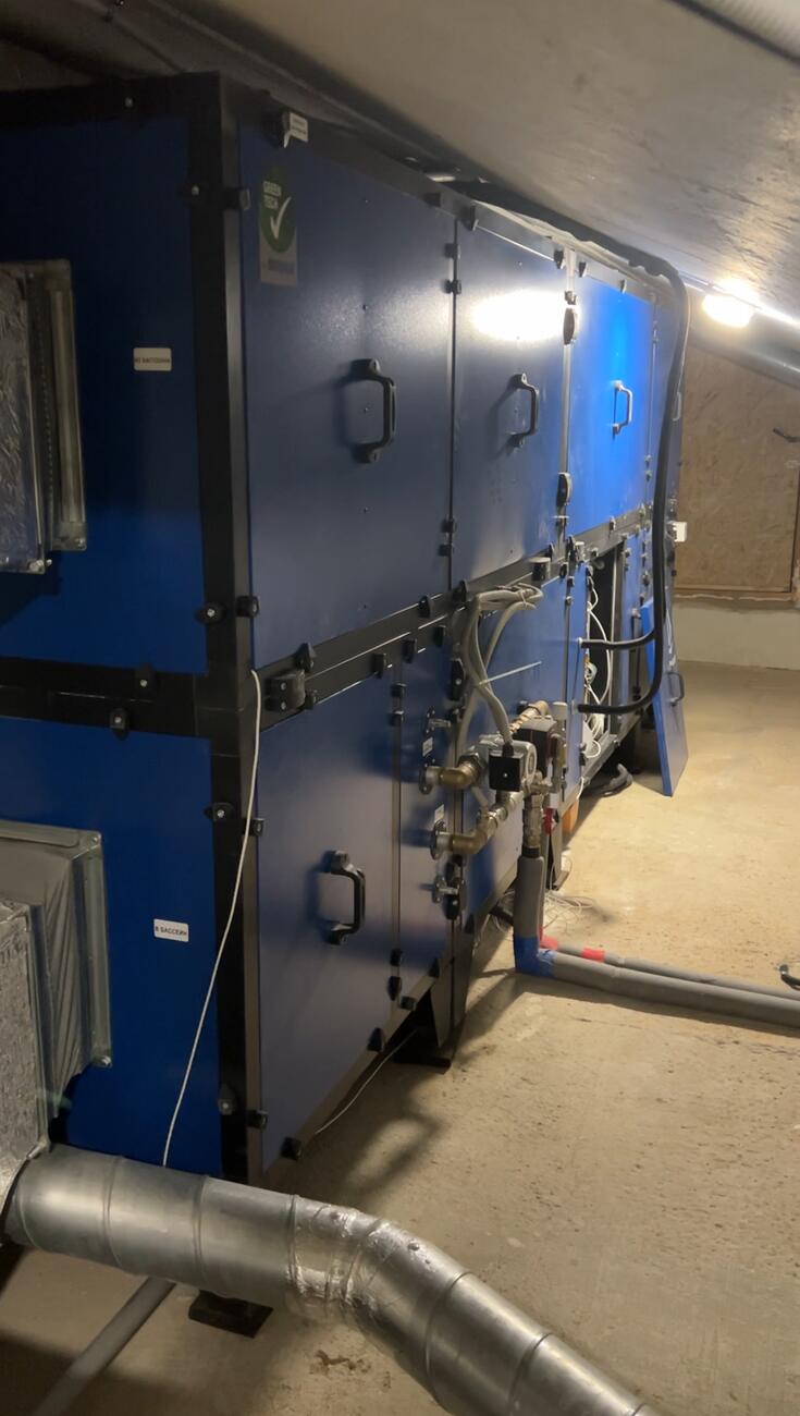 Pool hall air-handling unit
